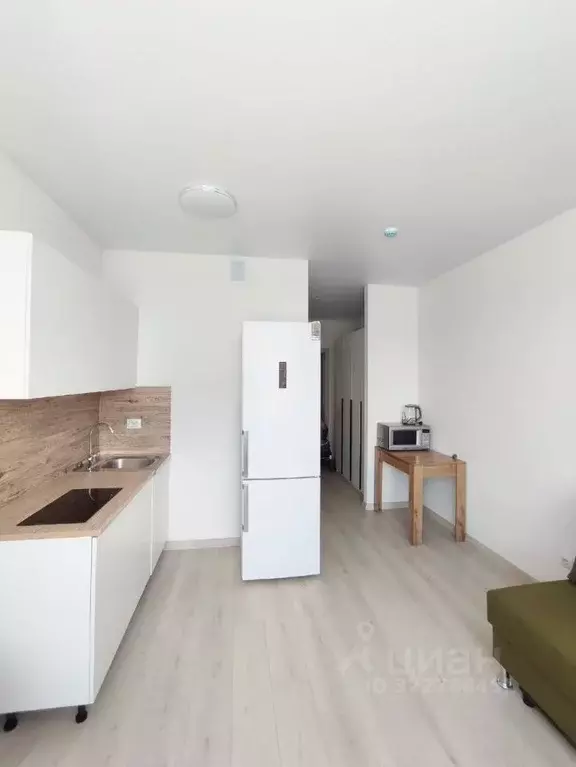 Студия Тюменская область, Тюмень ул. Андрея Кореневского, 11 (24.0 м) - Фото 2