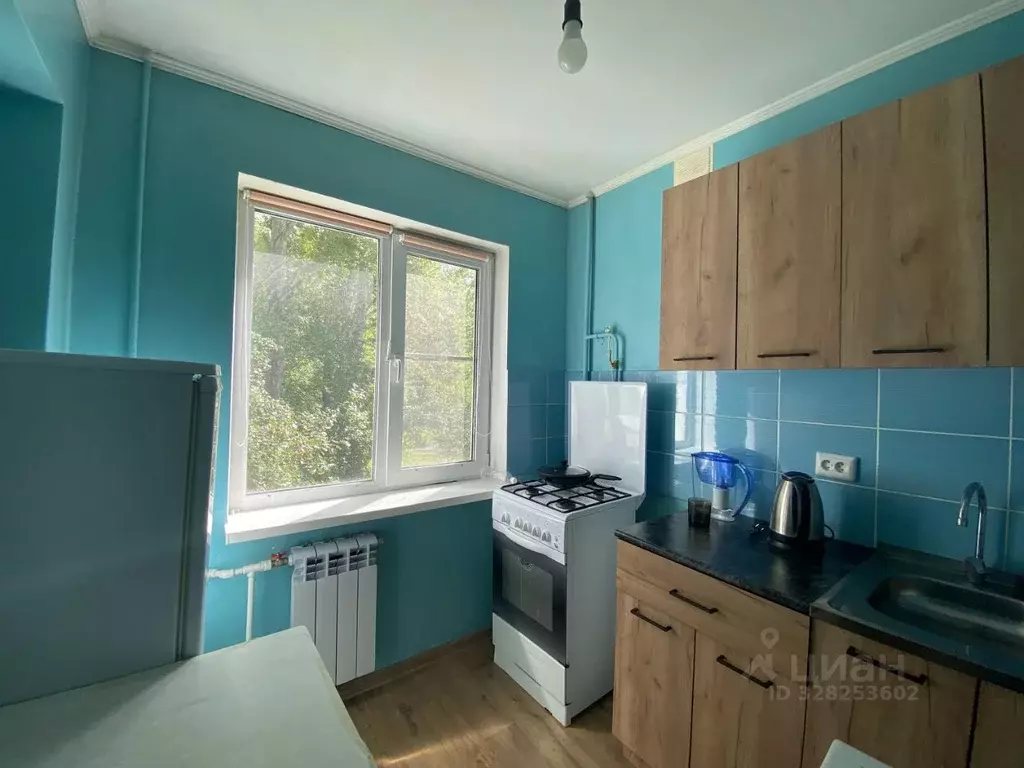 2-к кв. Омская область, Омск ул. Декабристов, 137 (44.0 м) - Фото 1