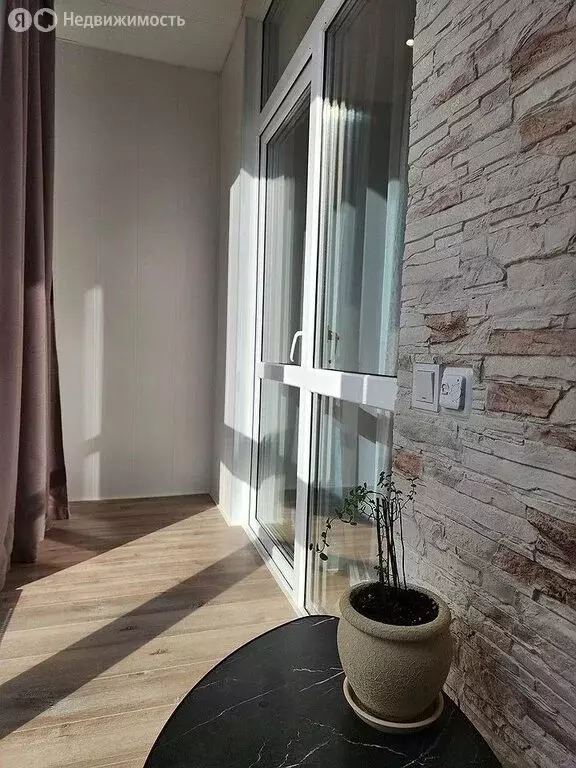 3-комнатная квартира: Тюмень, улица Фармана Салманова, 12 (84 м) - Фото 1