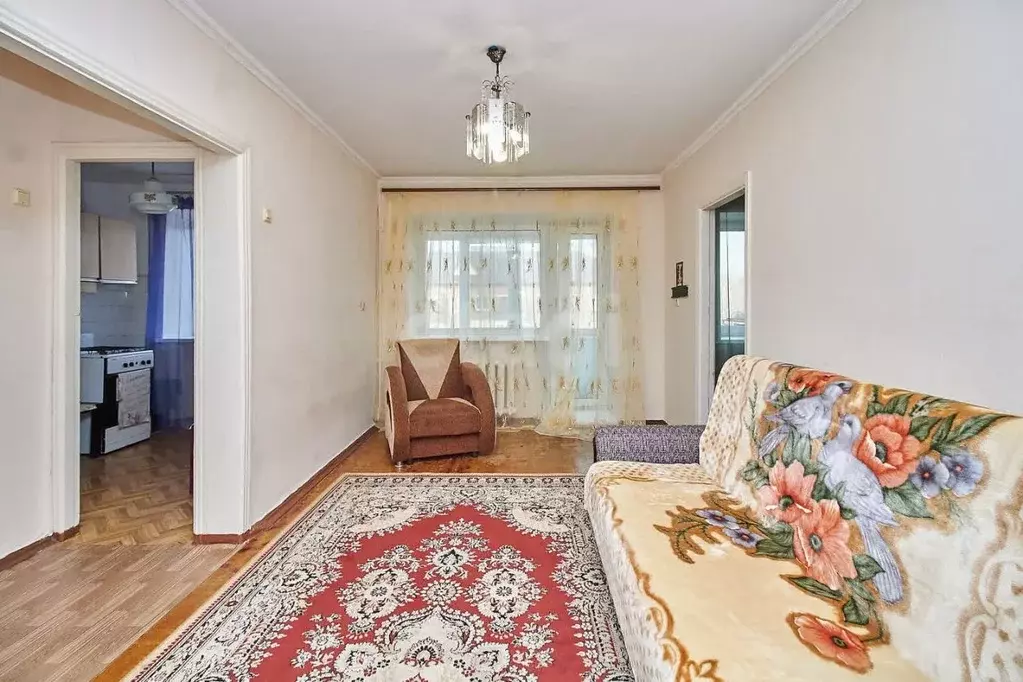 3-к кв. Тюменская область, Тюмень Рижская ул., 56 (57.1 м) - Фото 1