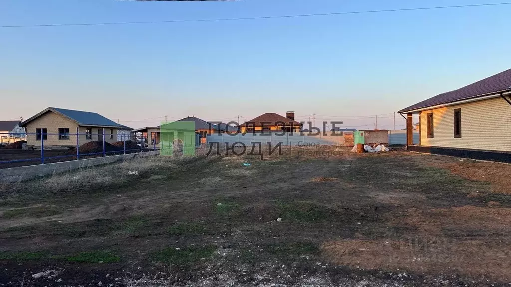 Участок в Татарстан, Тукаевский район, д. Азьмушкино ул. Вахитова, 16 ... - Фото 1