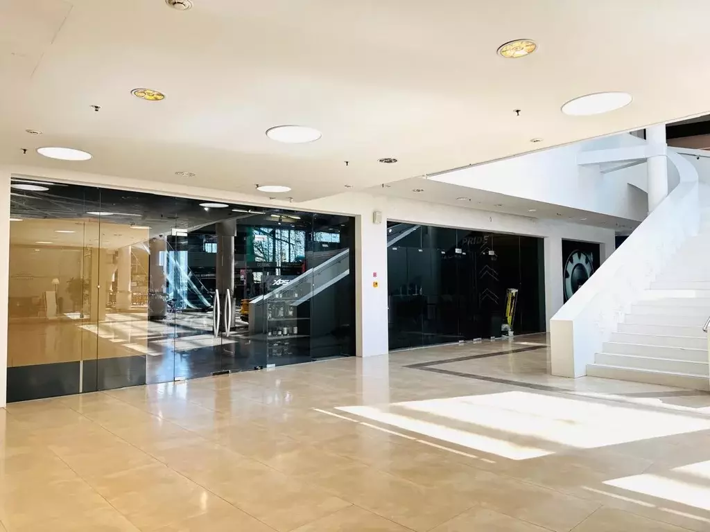 Торговая площадь в Санкт-Петербург просп. Лахтинский, 85к2 (313 м) - Фото 1