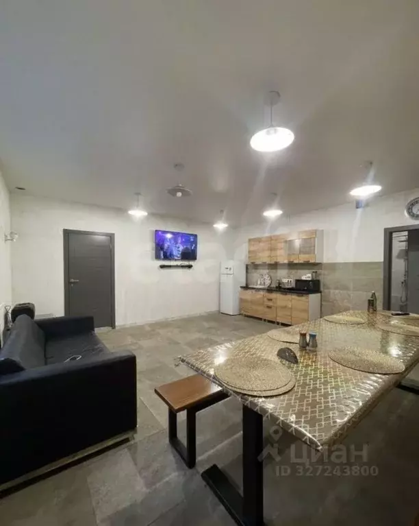 Дом в Ямало-Ненецкий АО, Ноябрьск пос. Самострой, ул. Ясная, 55 (171 ... - Фото 1