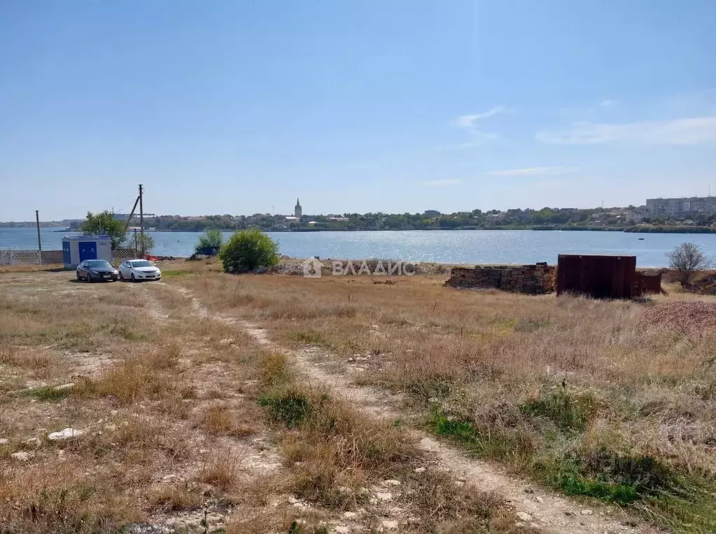 Участок в Крым, Черноморское пгт  (7.0 сот.) - Фото 1