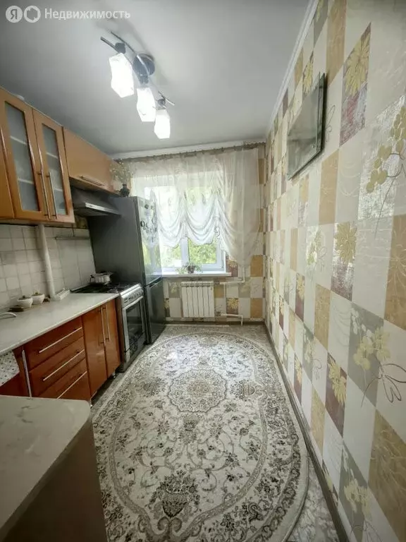 3-комнатная квартира: Саратов, Перспективная улица, 12А (62 м) - Фото 0