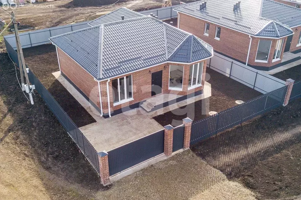 Дом в село Тимофеевка, Октябрьская улица (69 м) - Фото 1