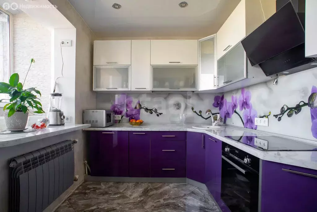 3-комнатная квартира: Санкт-Петербург, проспект Ударников, 42 (66 м) - Фото 1