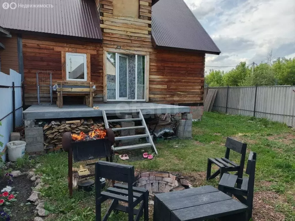 Дом в село Новая Отрадовка, СНТ Мариинка (77.5 м) - Фото 1