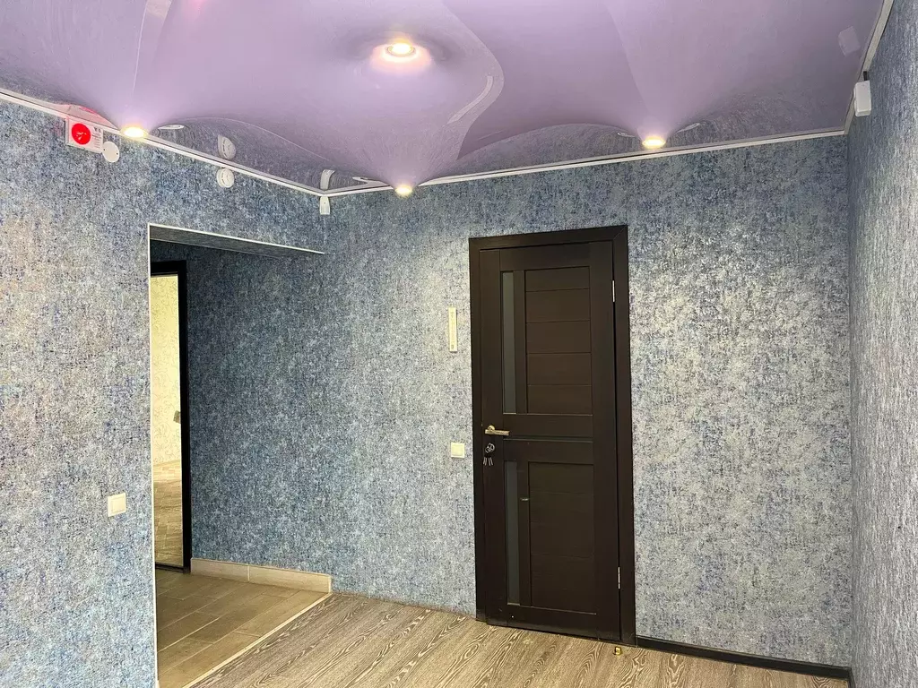 Продаётся 4-к квартира, 65.9 м - Фото 1