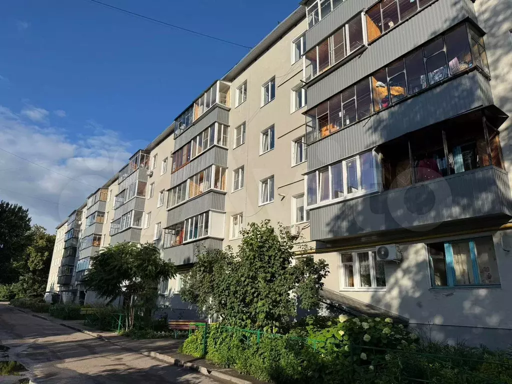 3-к. квартира, 60 м, 5/5 эт. - Фото 0