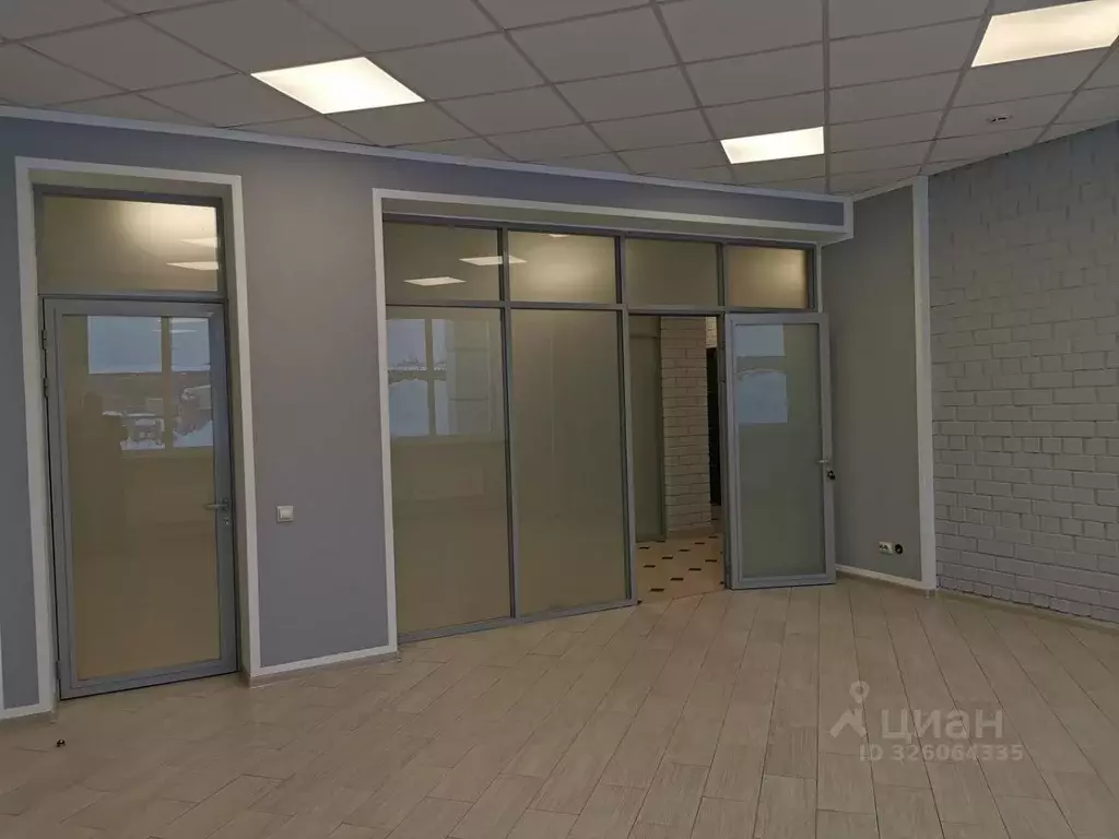 Офис в Ханты-Мансийский АО, Нижневартовск ул. Мира, 14П (18 м) - Фото 2