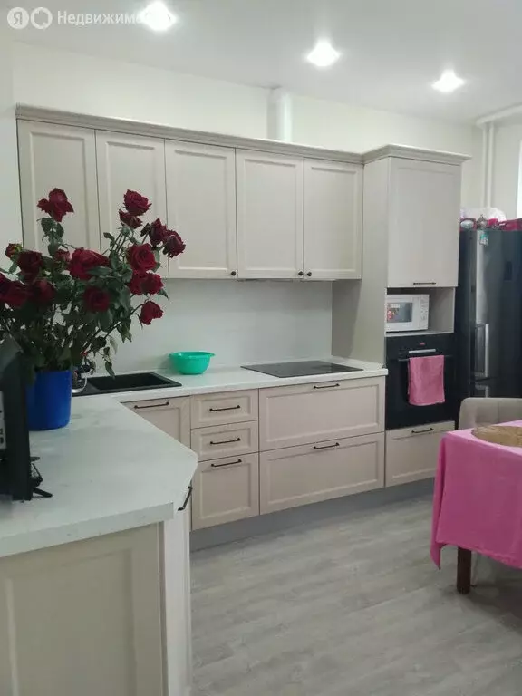 2-комнатная квартира: Ялуторовск, улица Свободы, 28 (53.4 м) - Фото 1