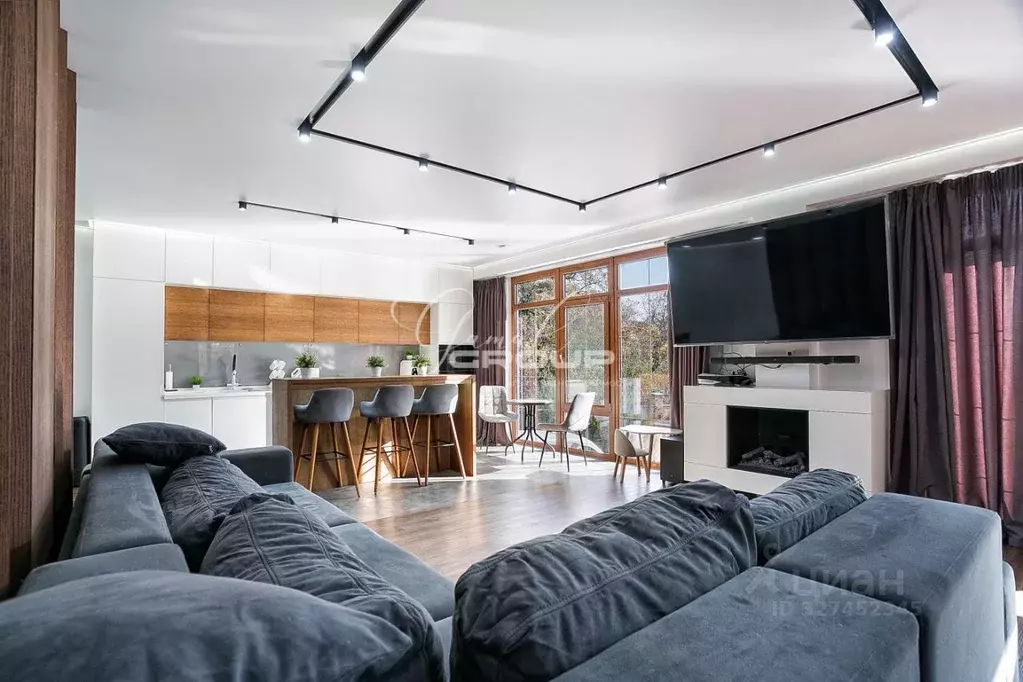 Дом в Крым, Ялта муниципальный округ, Восход пгт ул. Авроры, 55 (285 ... - Фото 1