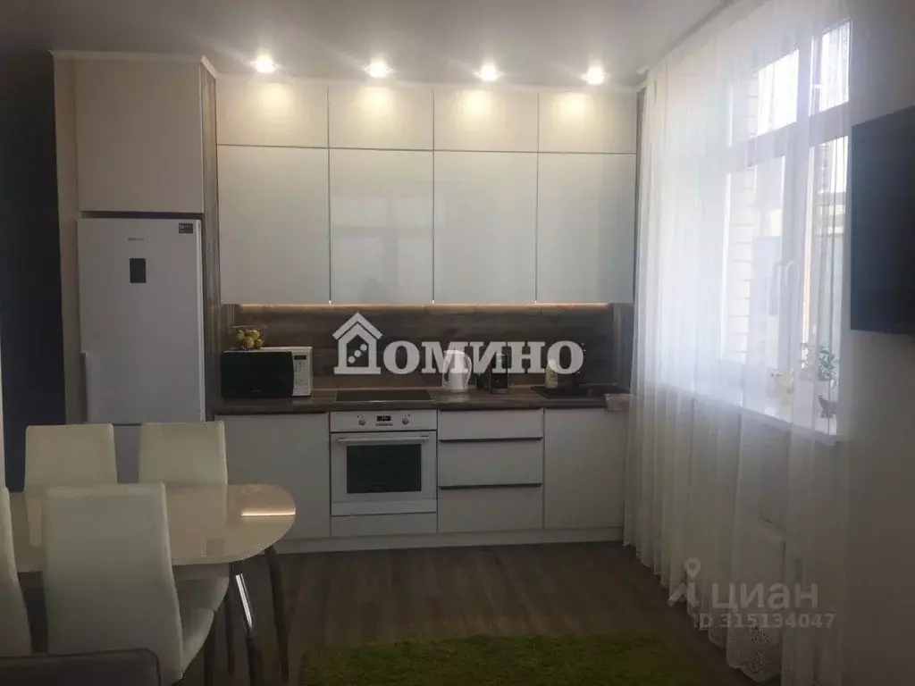 2-к кв. Тюменская область, Тюмень ул. Ю.-Р.Г. Эрвье, 38 (50.2 м) - Фото 0