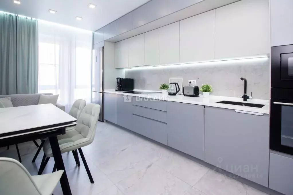 3-к кв. Москва ул. Большое Понизовье, 14 (83.3 м) - Фото 1