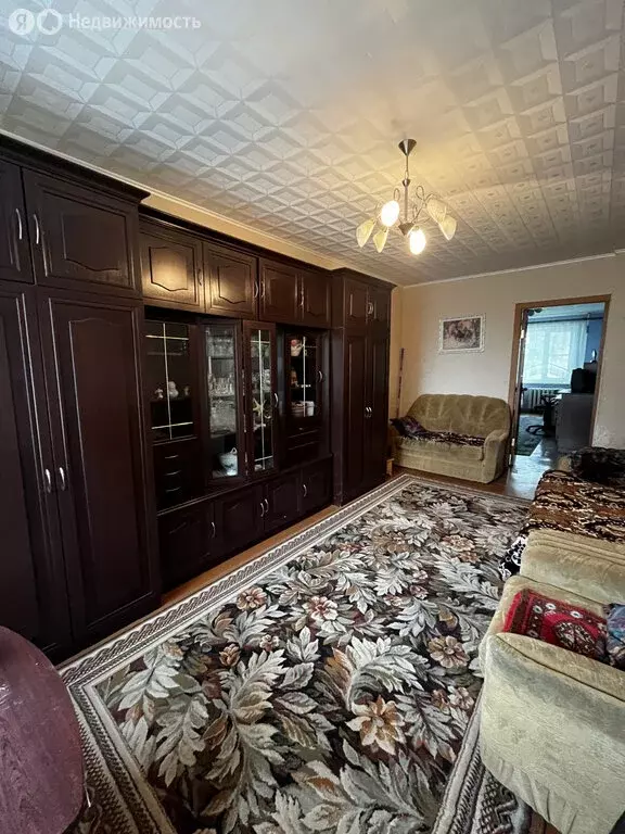 4-комнатная квартира: Дубровское, Школьная улица, 6 (59 м) - Фото 0