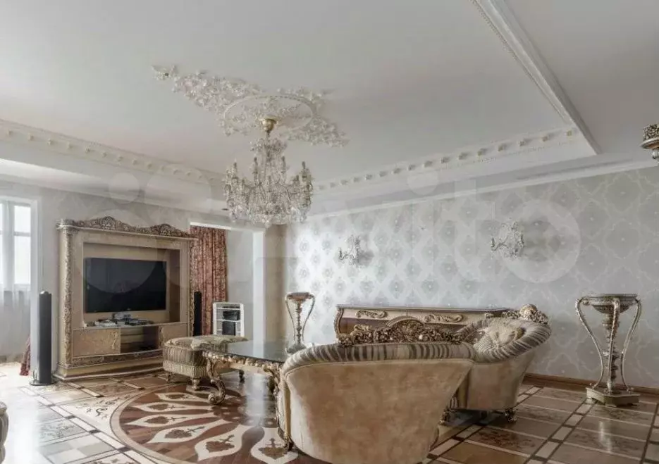 5-к. квартира, 280 м, 42/44 эт. - Фото 1