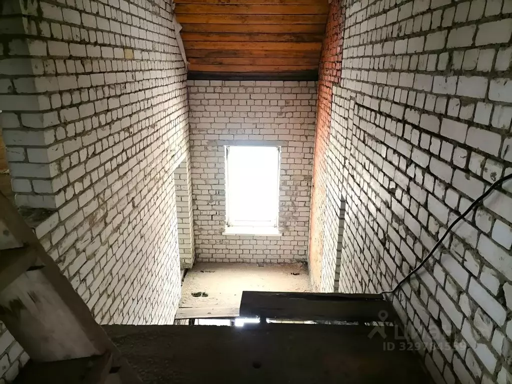 Коттедж в Саратовская область, с. Усть-Курдюм ул. Крайняя (470 м) - Фото 2