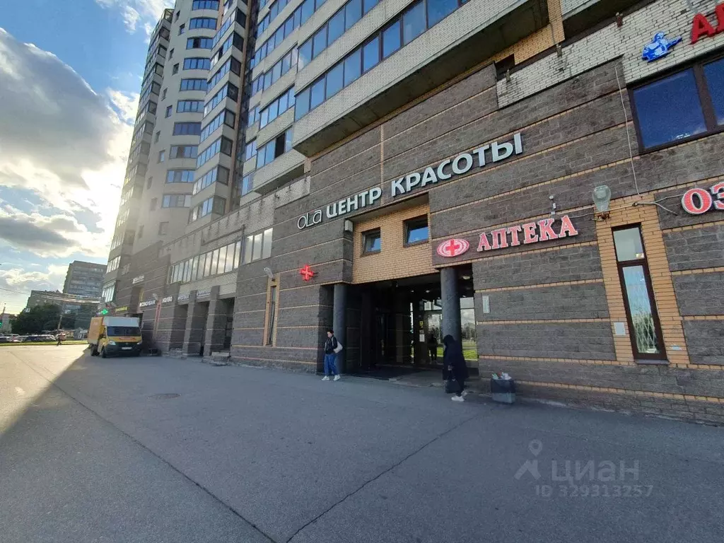 Торговая площадь в Санкт-Петербург Бухарестская ул., 96 (2 м) - Фото 2