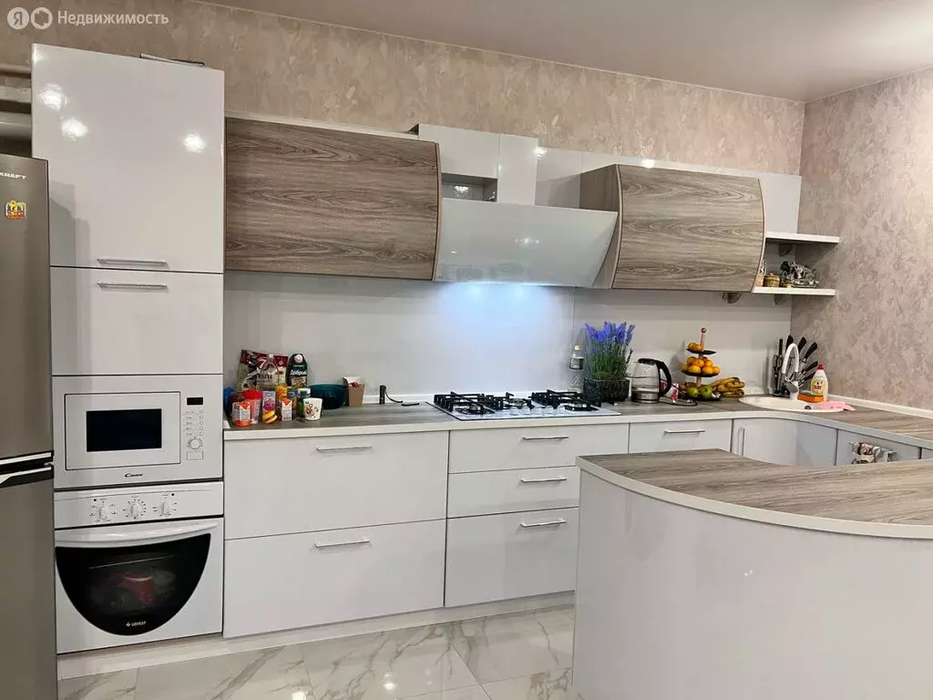 2-комнатная квартира: Ейск, Армавирская улица, 124 (72 м) - Фото 0