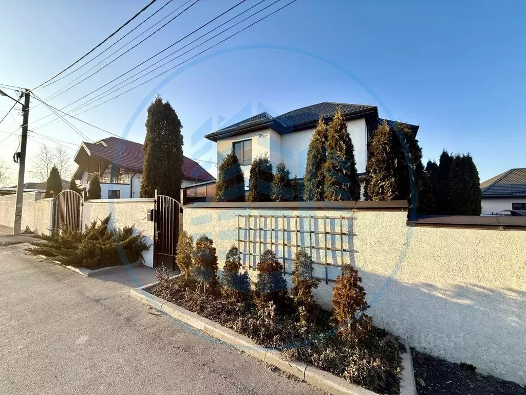 Дом в Ставропольский край, Ессентуки ул. 70 лет Победы, 21 (149 м) - Фото 1