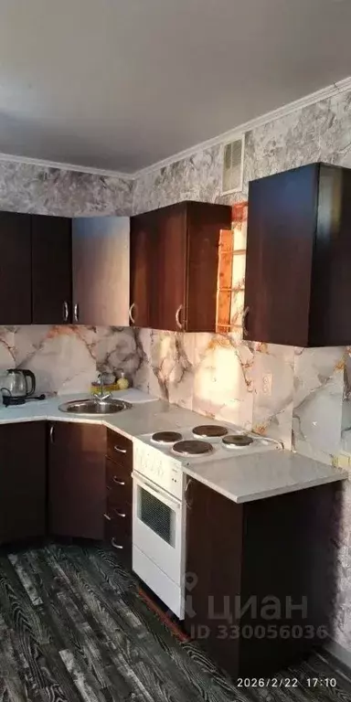 Студия Тюменская область, Тобольск 15-й мкр, 33 (28.3 м) - Фото 1