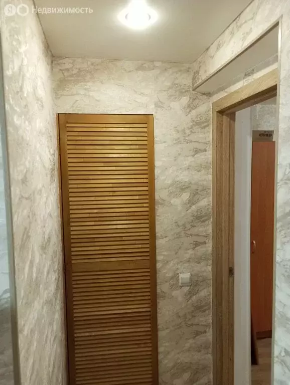3-комнатная квартира: Керчь, улица Орджоникидзе, 51 (55 м) - Фото 0