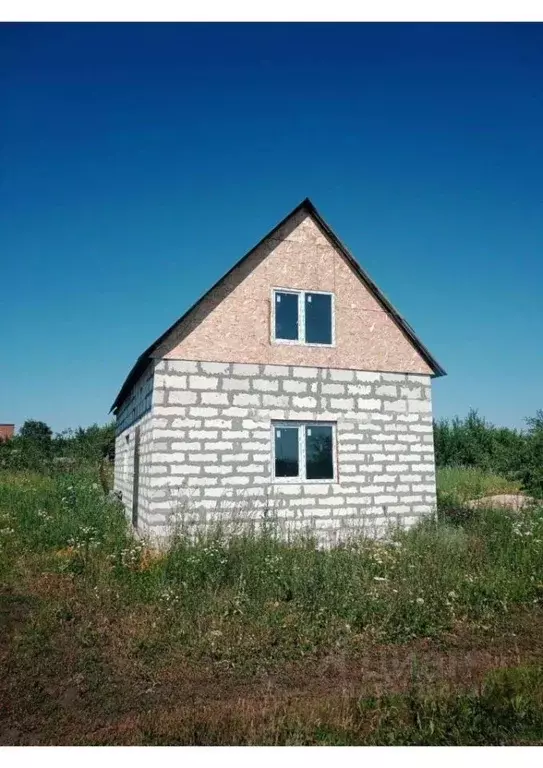 Дом в Саратовская область, Петровск Западная ул., 1 (97 м) - Фото 1