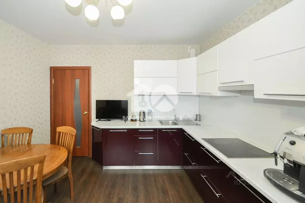 3-к кв. Новосибирская область, Новосибирск ул. Забалуева, 55 (73.3 м) - Фото 0