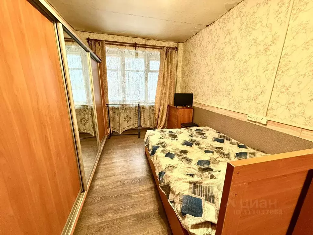 3-к кв. Кировская область, Киров Коминтерновский мкр, ул. Заречная, 3 ... - Фото 0