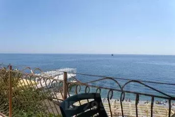 Дом в Крым, Ялта ул. Массандровская, 13 (50 м) - Фото 1