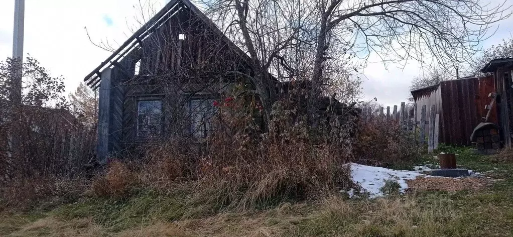 Дом в Свердловская область, Кировградский городской округ, пос. ... - Фото 0