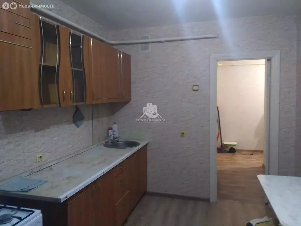 1-комнатная квартира: Белгород, Октябрьская улица, 46А (43 м) - Фото 0