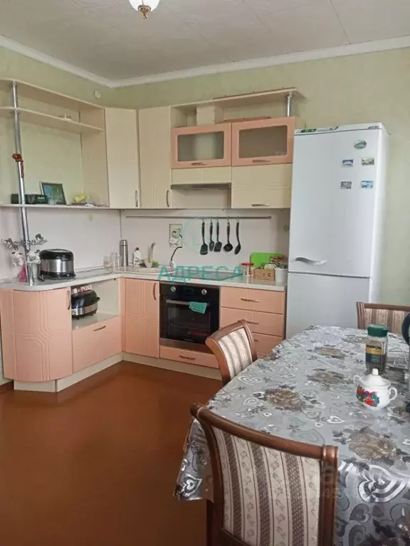 Дом в Белгородская область, Старооскольский городской округ, с. ... - Фото 1