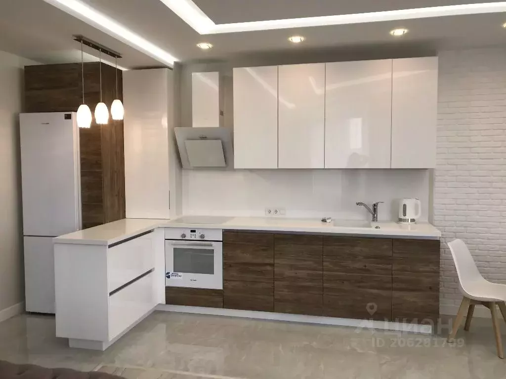 3-к кв. Новосибирская область, Новосибирск ул. Сибревкома, 9 (68.0 м) - Фото 0