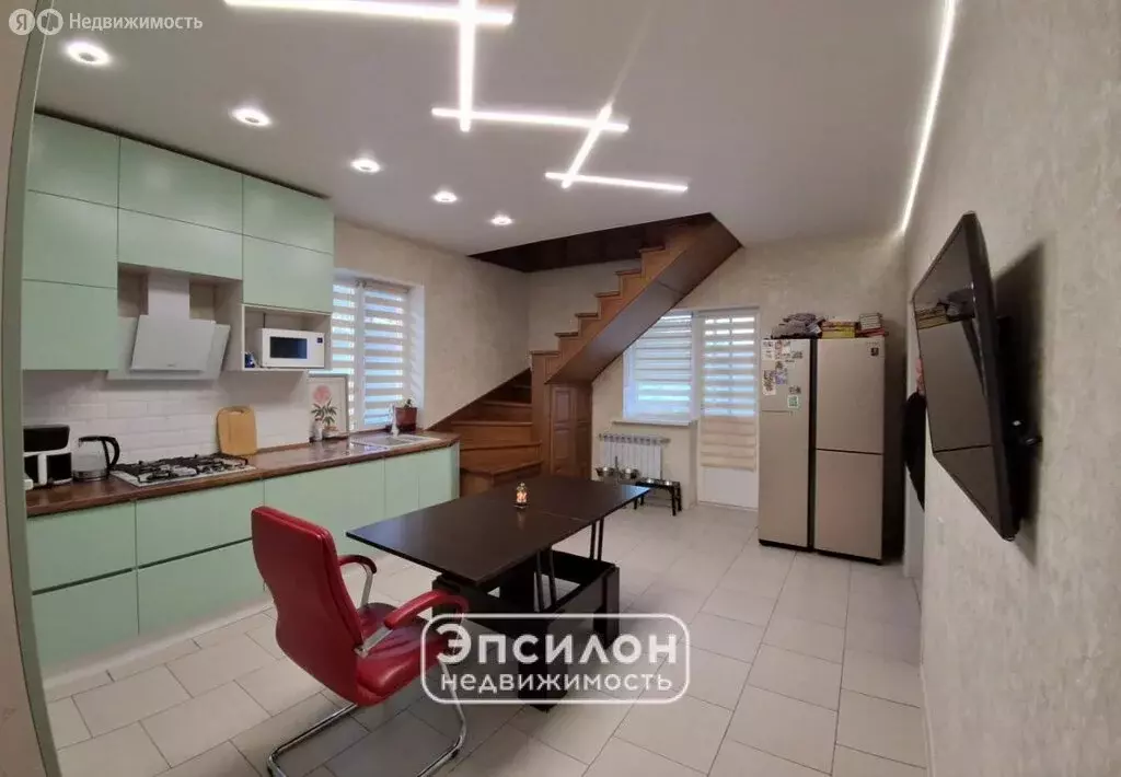 Дом в Курский район, Полянский сельсовет, село Хардиково (165 м) - Фото 1