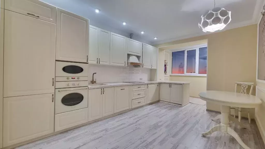 Свободной планировки кв. Ханты-Мансийский АО, Сургут Университетская ... - Фото 0