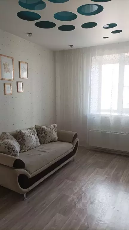 3-к кв. Омская область, Омск ул. Перелета, 22к1 (62.7 м) - Фото 0