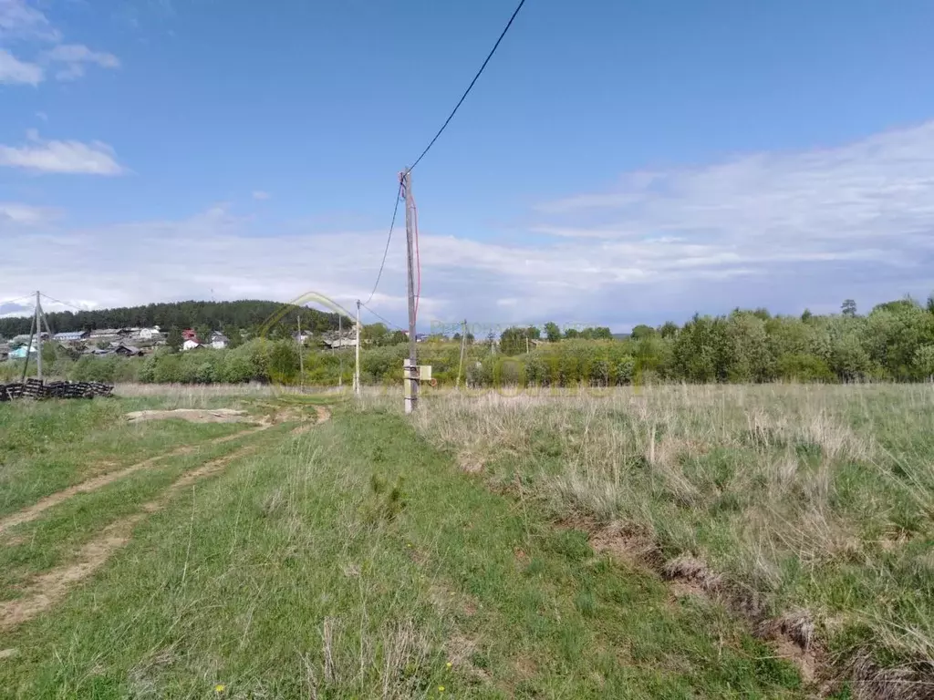 Участок в Свердловская область, Дегтярск ул. Российская (15.0 сот.) - Фото 0