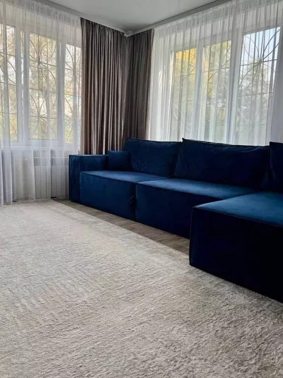 2-к кв. Челябинская область, Челябинск Российская ул., 43 (56.0 м) - Фото 2