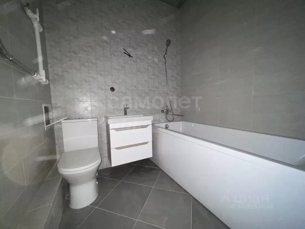 1-к кв. Оренбургская область, Оренбург просп. Победы, 151 (36.9 м) - Фото 1