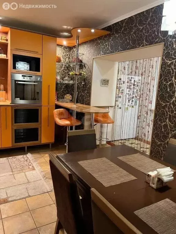 3-комнатная квартира: Белгород, Октябрьская улица, 63А (110.2 м) - Фото 1