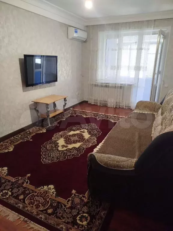 2-к. квартира, 60 м, 4/10 эт. - Фото 0