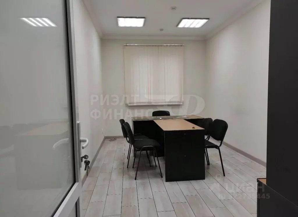 Офис в Калининградская область, Калининград ул. Александра Суворова, ... - Фото 1