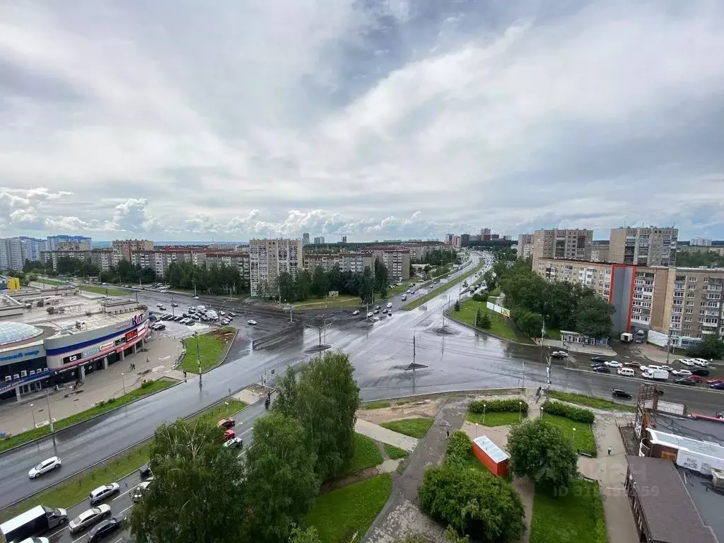 2-к кв. Удмуртия, Ижевск Молодежная ул., 80 (48.8 м) - Фото 0