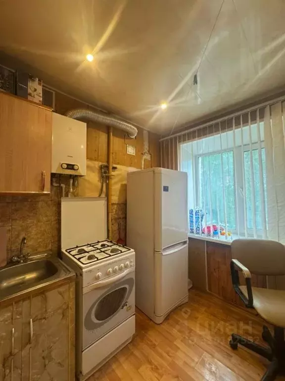 1-к кв. Брянская область, Брянск Новозыбковская ул., 3В (30.3 м) - Фото 0