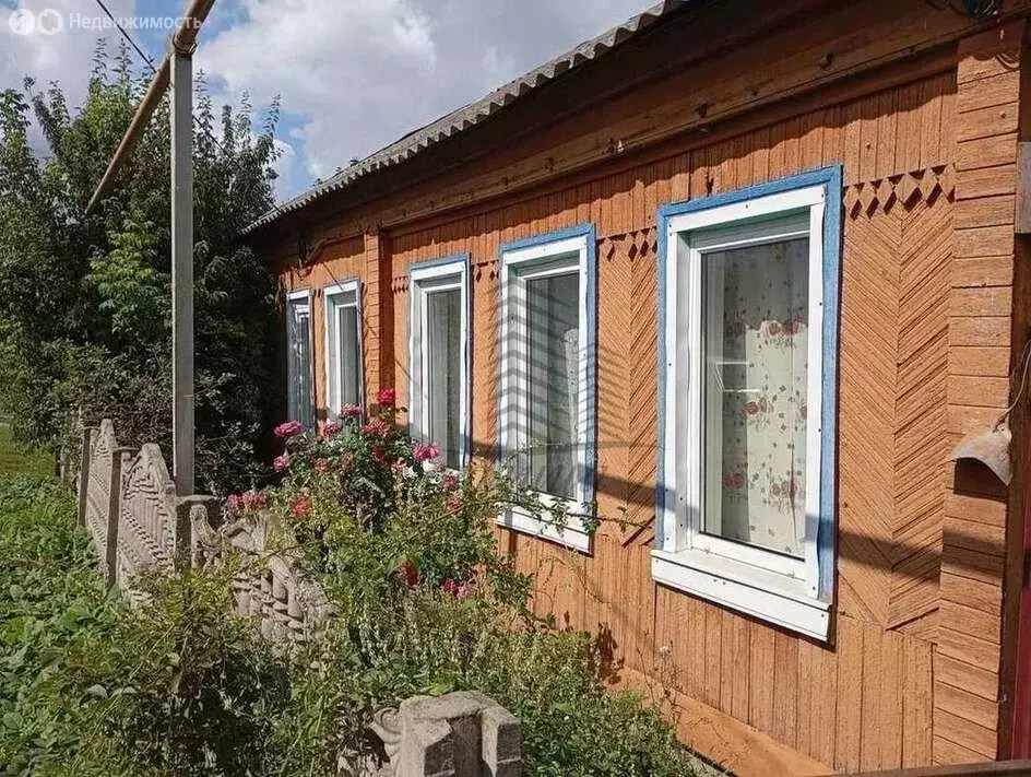 Дом в Старый Оскол, Красногвардейская улица, 8 (94 м) - Фото 0