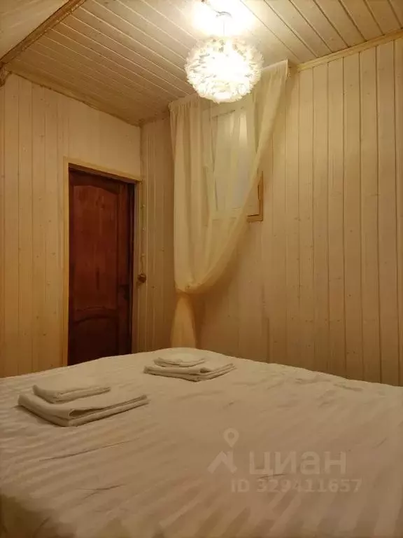 Дом в Кабардино-Балкария, Эльбрусский район, с. Эльбрус Школьная ул., ... - Фото 2
