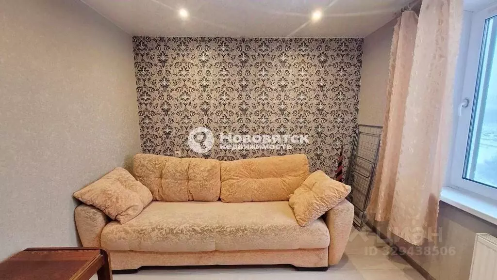 1-к кв. Кировская область, Киров Луговой пер., 1 (30.0 м) - Фото 2