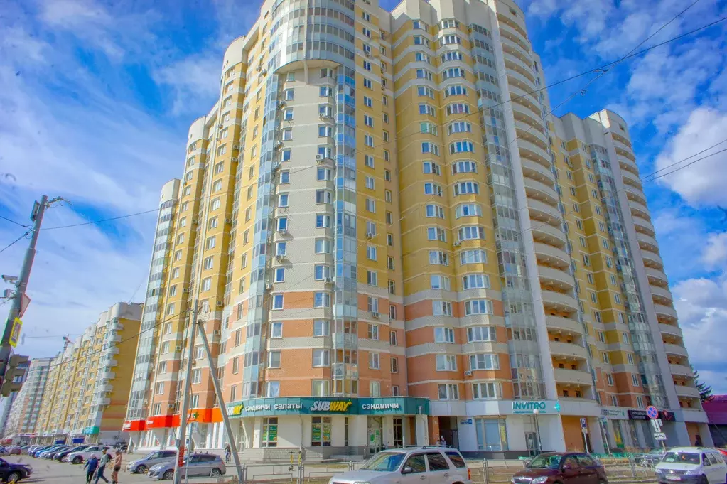 Продаётся 2-к квартира, 64 м - Фото 0